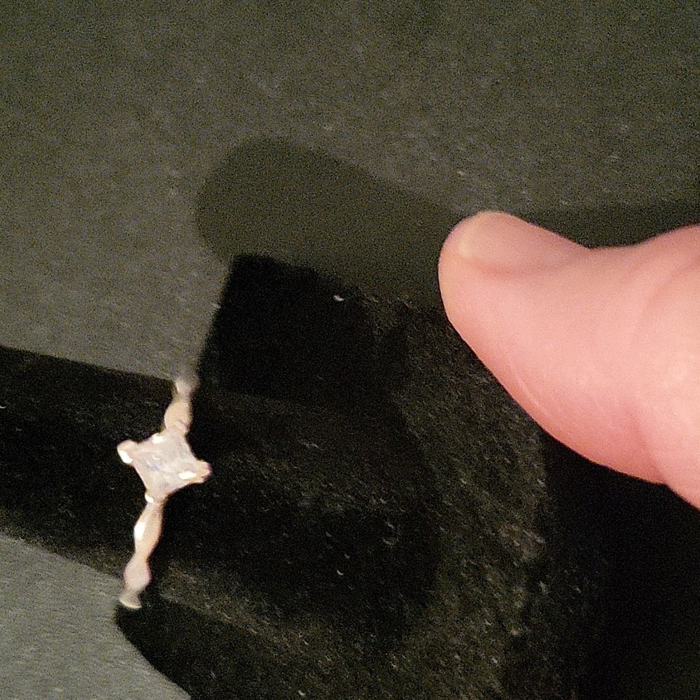Ring - Picture 3 of 6